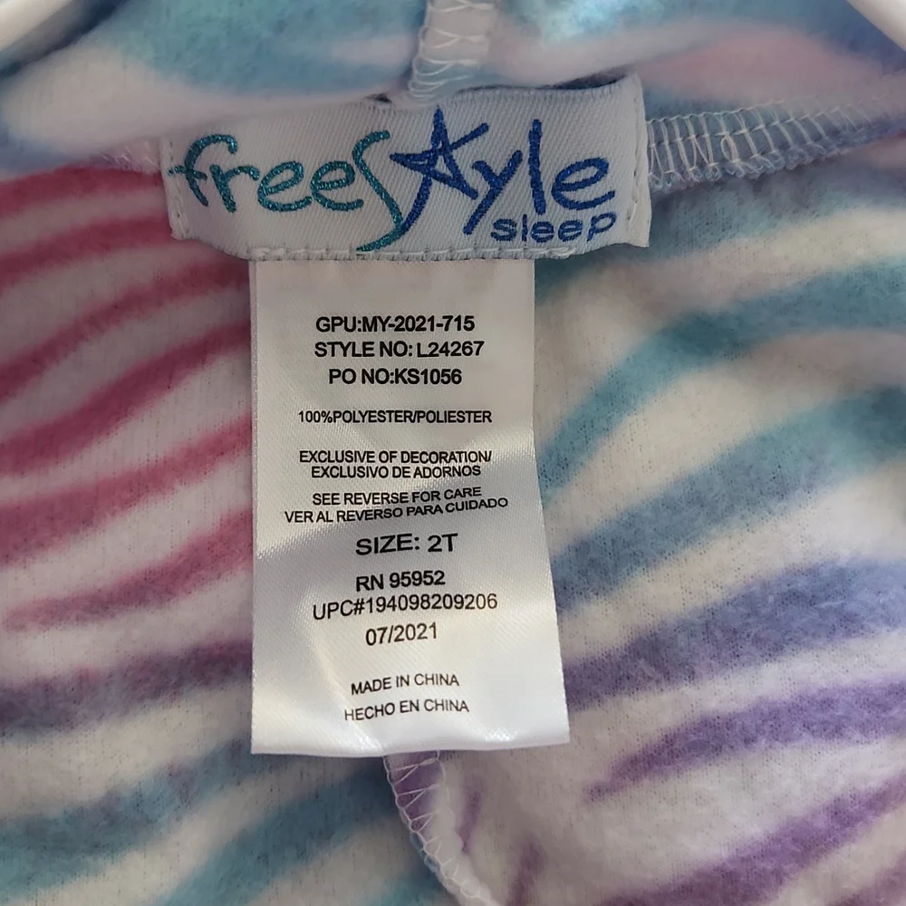Freestyle Revolution Unicorn One-Piece Pajama Set 2T